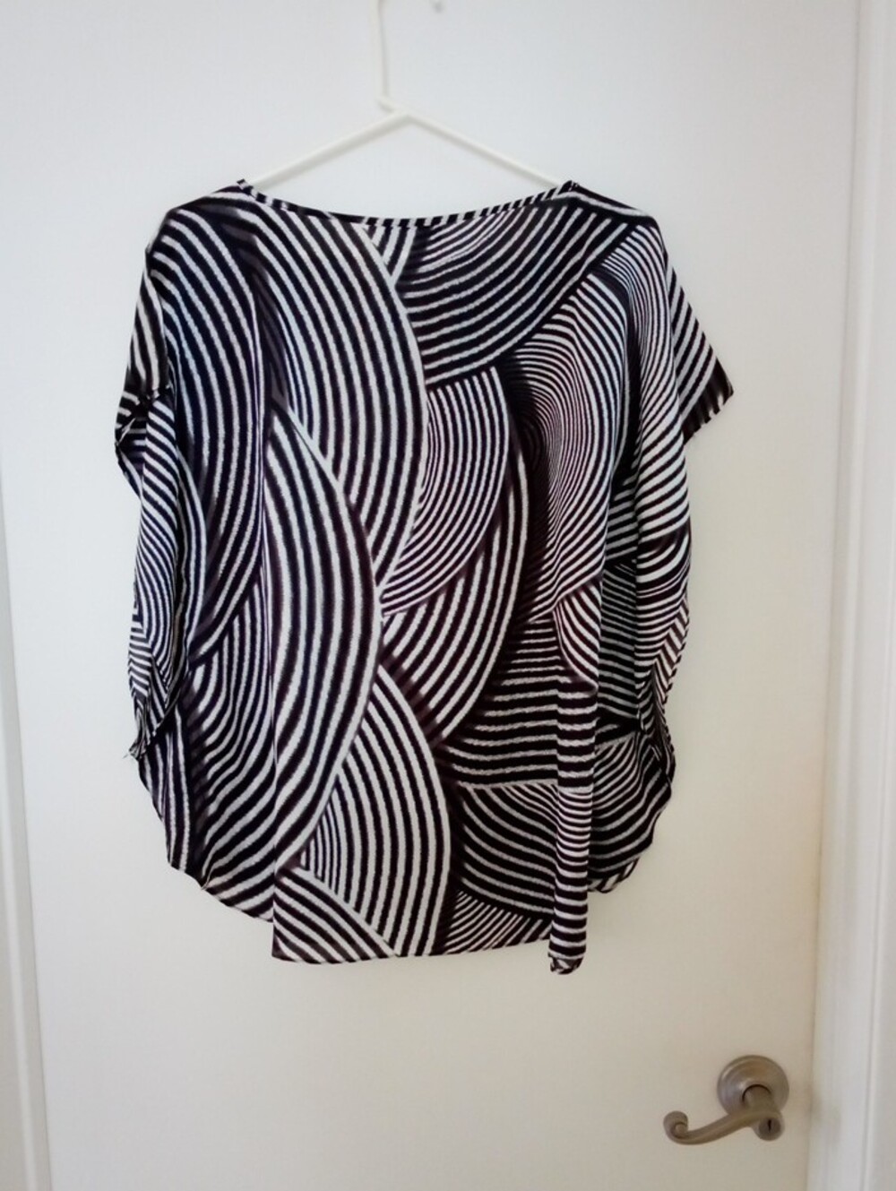Spense Black & White Curved Stripe Dolman Blouse - Picture 3 of 5